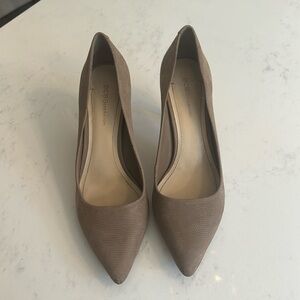 BCBG suede nude pumps- 9.5